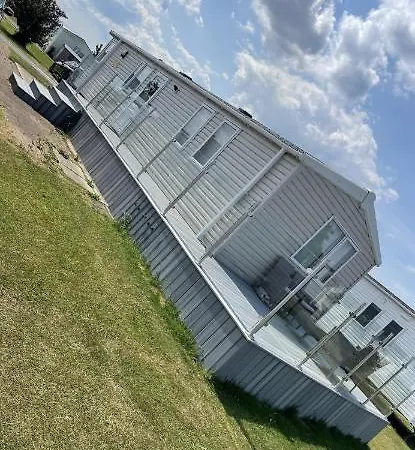 2 Bedroom Caravan To Rent In Allonby Maryport Exterior photo