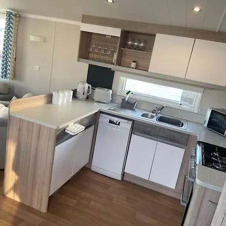 2 Bedroom Caravan To Rent In Allonby Maryport Exterior photo