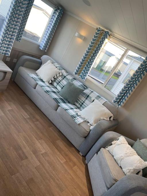 2 Bedroom Caravan To Rent In Allonby Holiday home Maryport