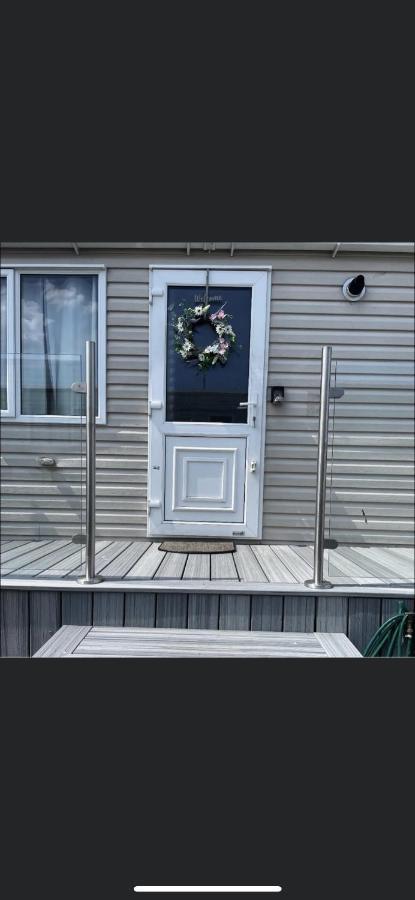 2 Bedroom Caravan To Rent In Allonby Holiday home