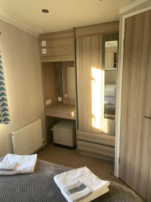 2 Bedroom Caravan To Rent In Allonby Maryport
